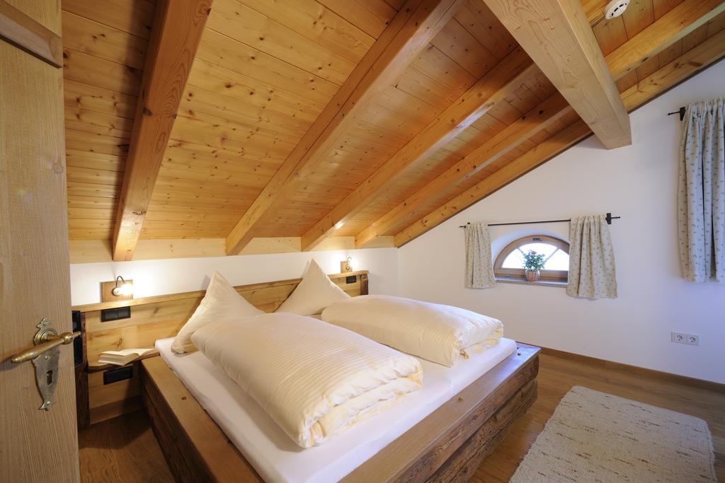 Wimmerhof Hoslwang Room photo